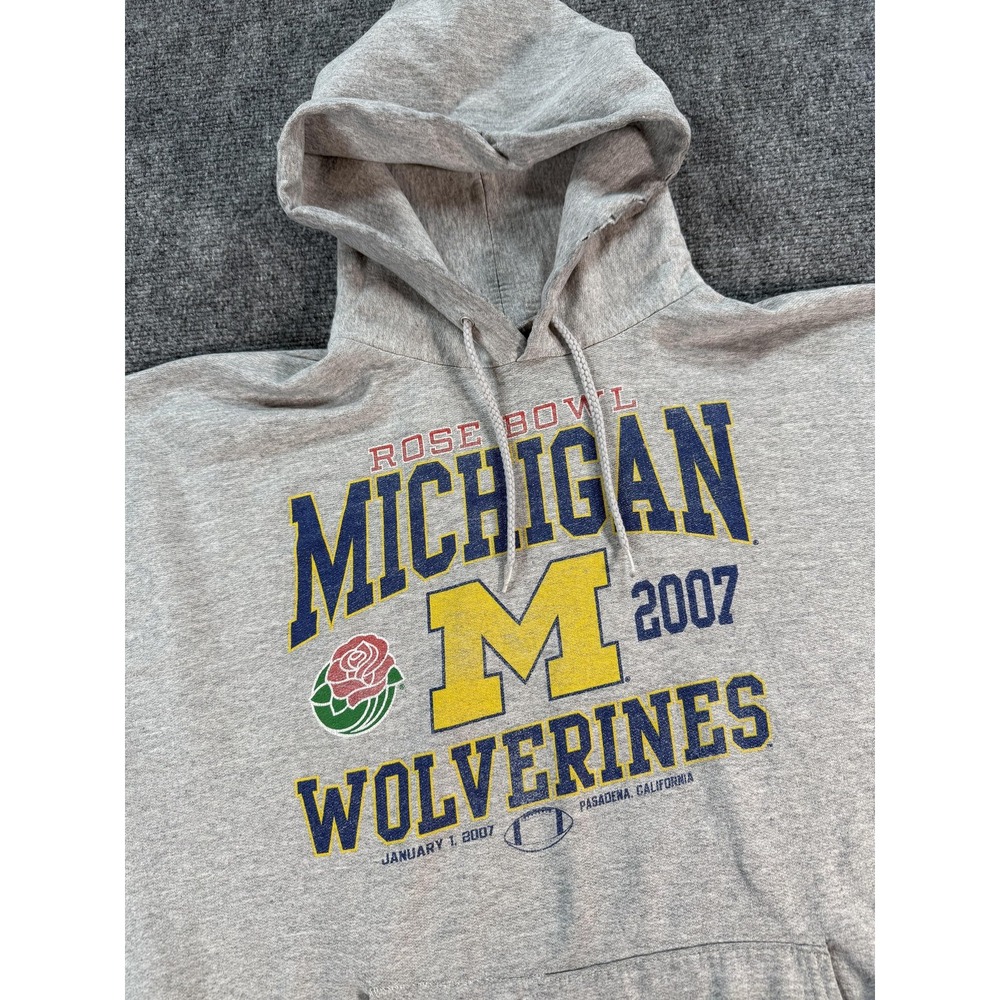 Michigan Wolverines Hoodie Sweatshirt Mens Gray NCAA Rose Bowl 2007 Distressed